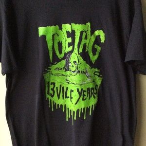Toe tag tee